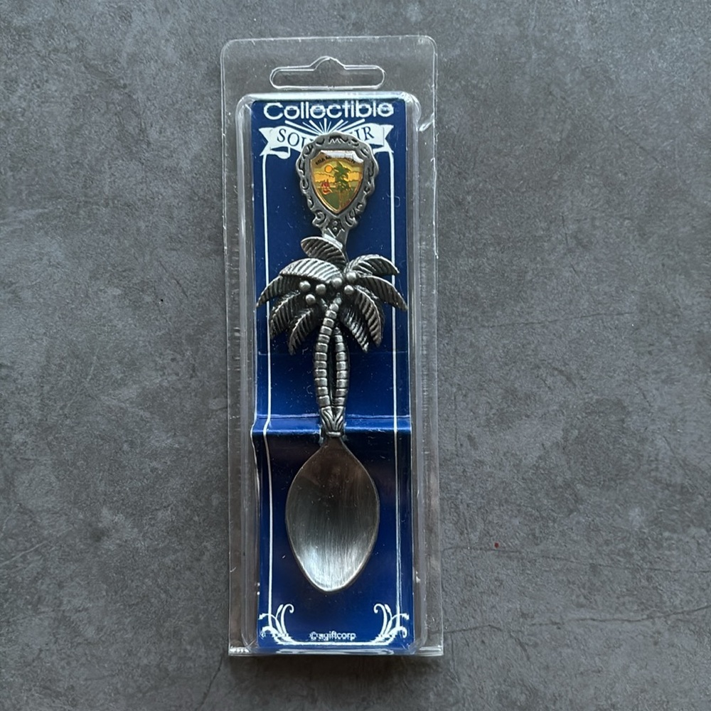 🌷Sale🌷 Vintage Miami Beach Souvenir Spoon Collectible 4.5” Looks Brand New